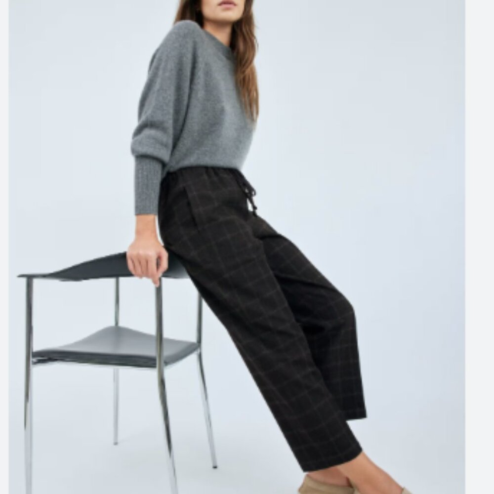 Aritzia Babaton Jimmy Pants Small Black Fine Grid Trouser Career Office Workwear